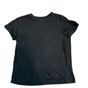 🩷Forever 21 Black Tee